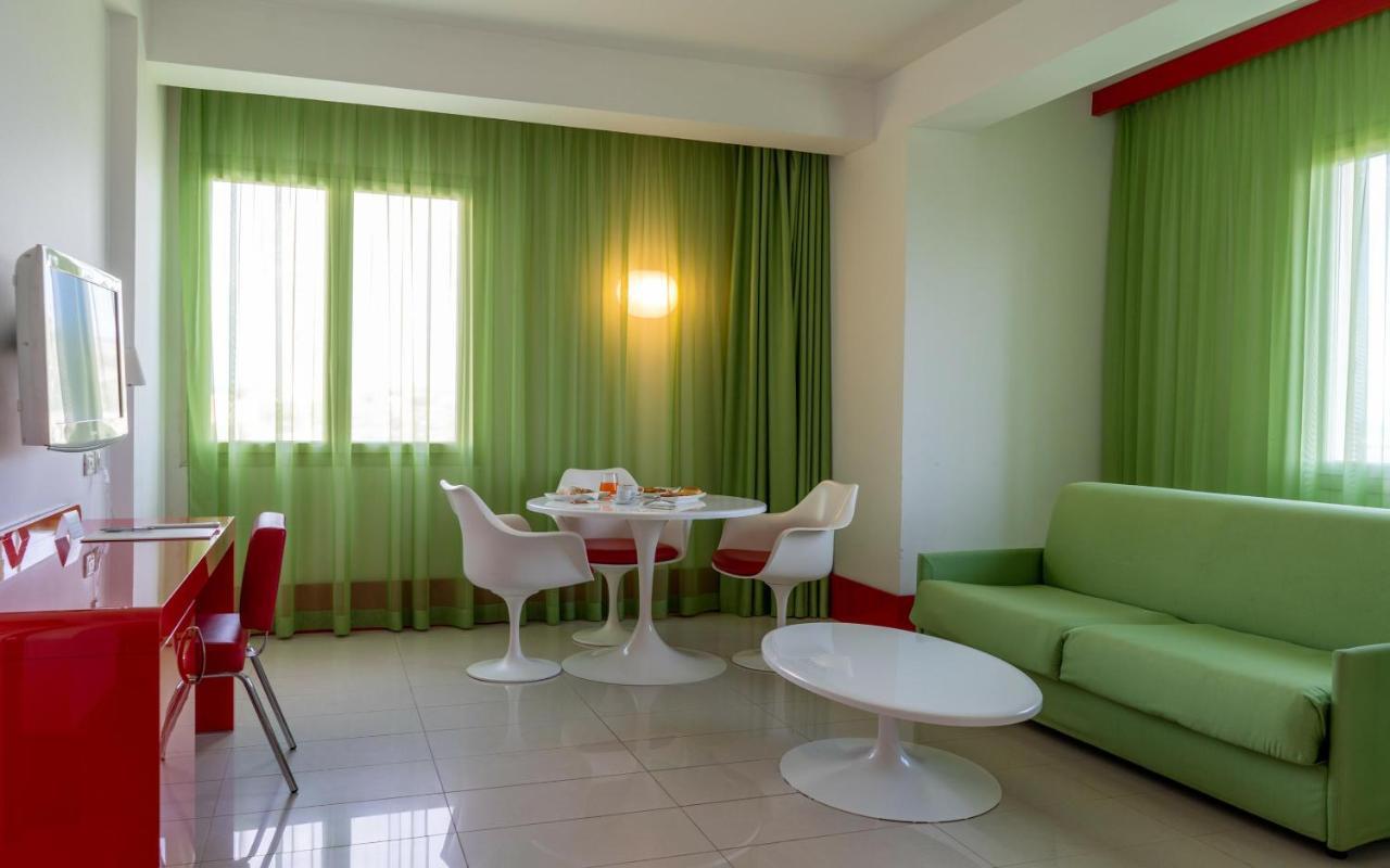 Hotel Domina Zagarella Sicily Santa Flavia Esterno foto